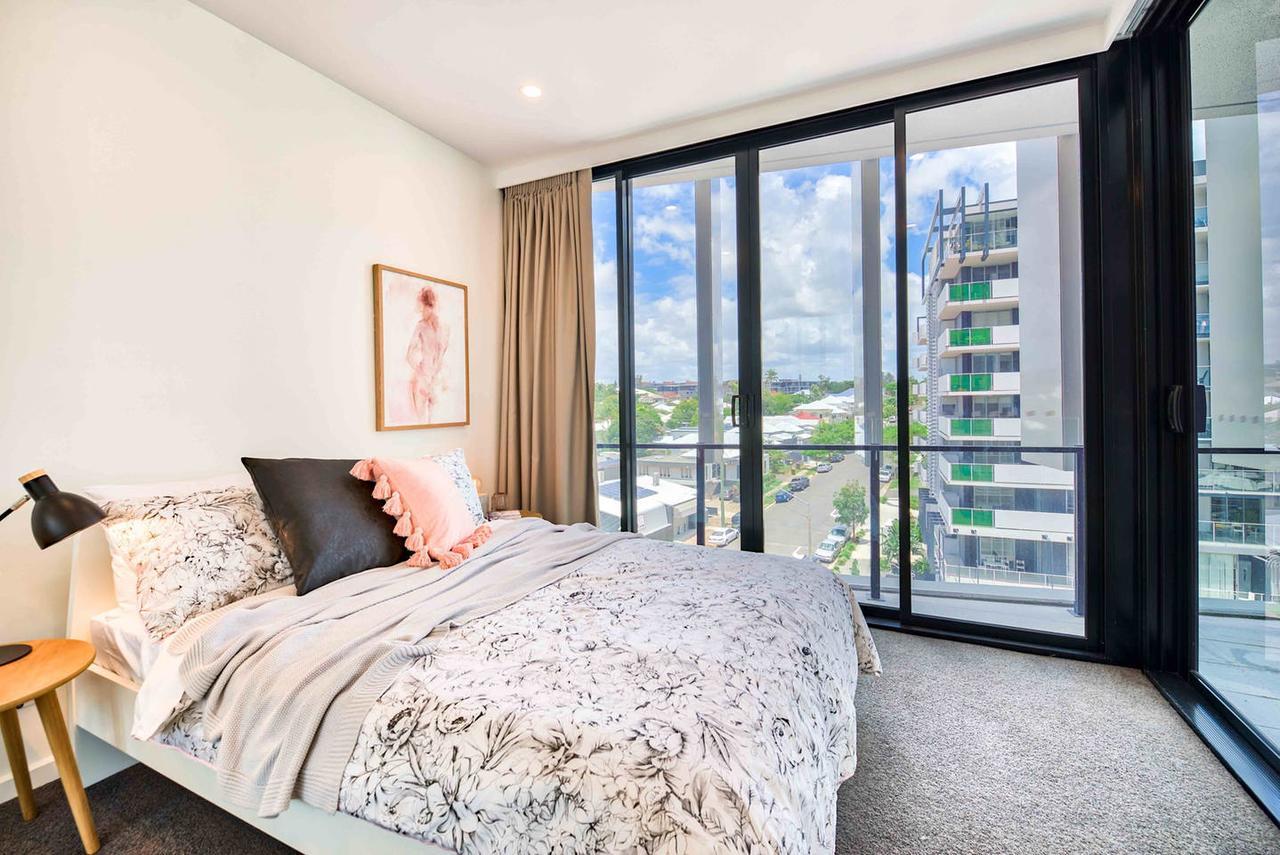 Modern Apartment With Balcony & Parking Brisbane Exteriör bild